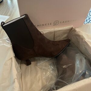 Chinese Laundry Brand New Size 7 Brown Suede Novva Pointed Toe Kitten Heel Boots